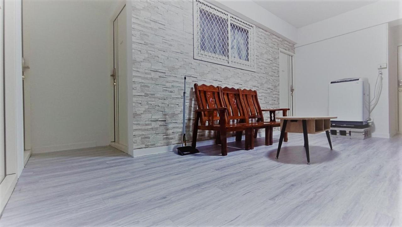 Fengchia Bichon Art Homestay Taichung Exterior foto
