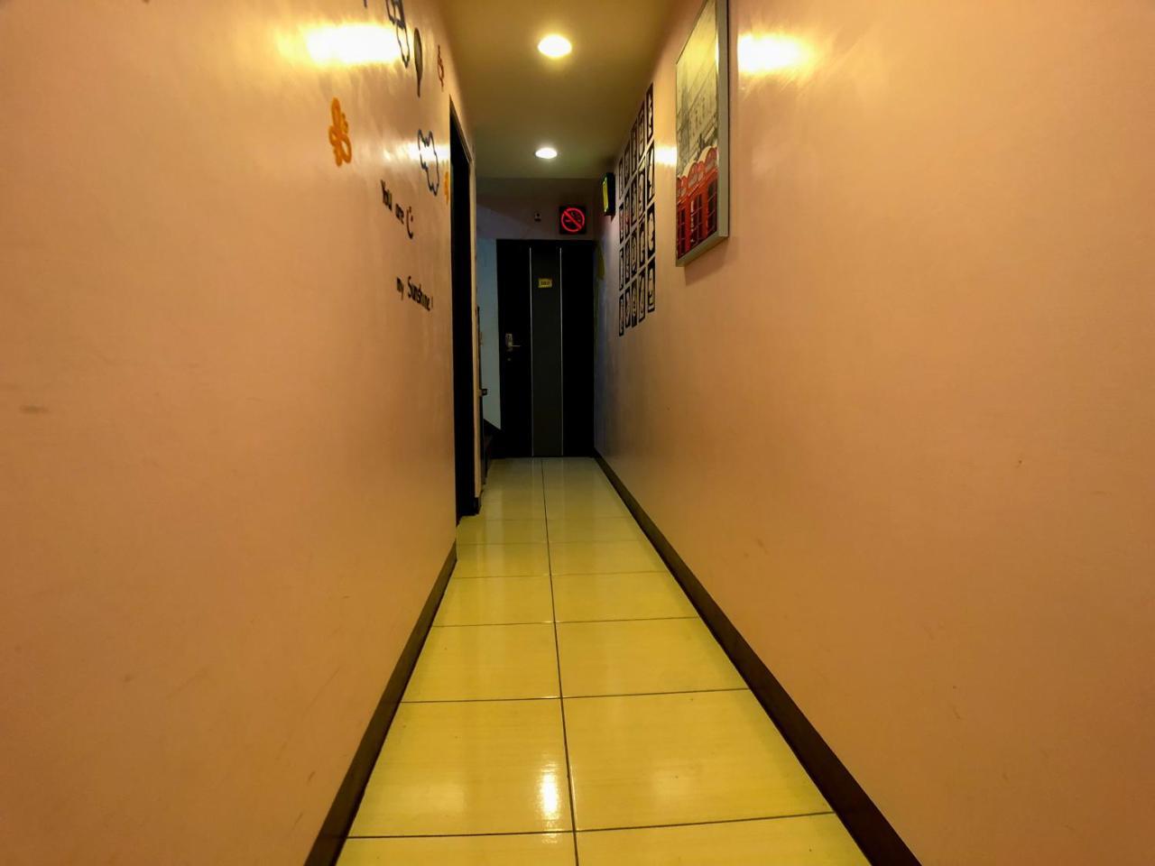 Fengchia Bichon Art Homestay Taichung Exterior foto